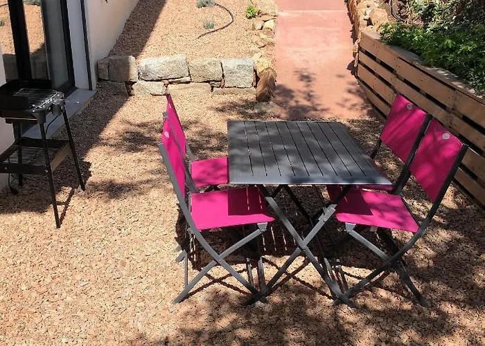 Chez Fred Et Marie Rum i privatbostad Figari (Corsica)